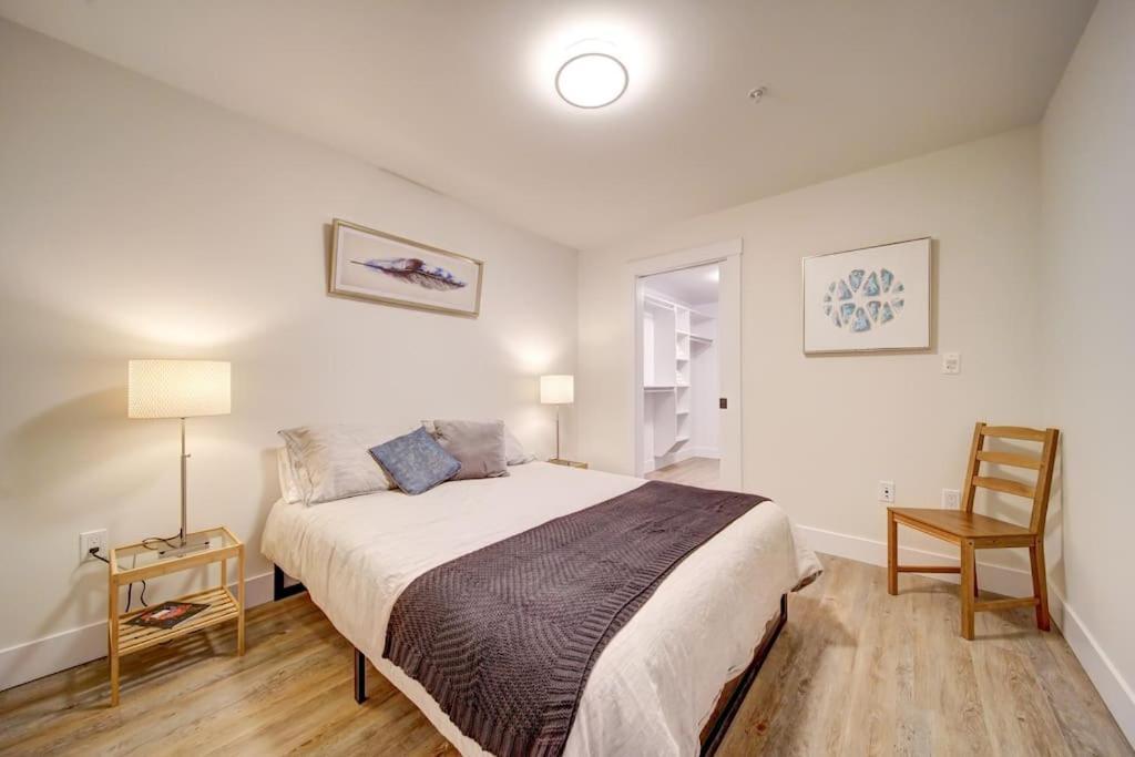 Luxurious Modern 2Br Condo Sleeps 5 Coffee, Ac, Wifi Halifax Exterior foto